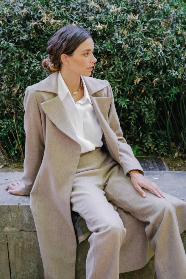 Palma Camel Wool Coat (675€_570£) + Lana Camel Wool Pants (385€_327£) + Brisa Off White Linen Shirt (255€_218£) 4 copy