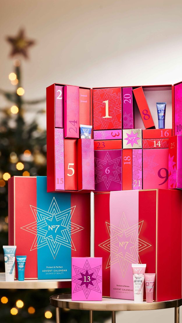 SHOT_07_GB_NO7_ADVENT_CALENDAR_2023_9X16 (1)