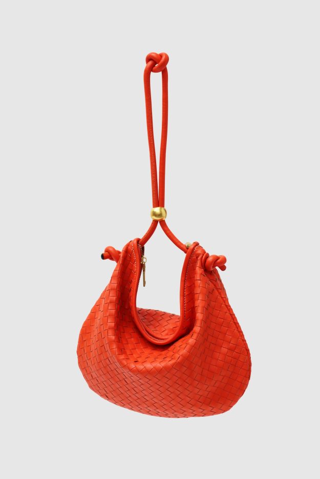 faye woven bag orange €180