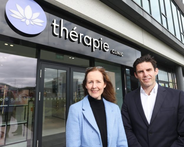 Philip McGlade and Professor Suzanne Norris – Therapie Health (1)