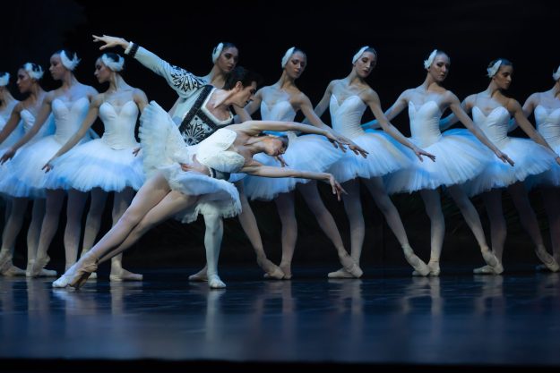 Katerina Petrova & Tsetso Ivanov Swan Lake (1) (1) (1) (1) (2) (1) (1) (3)