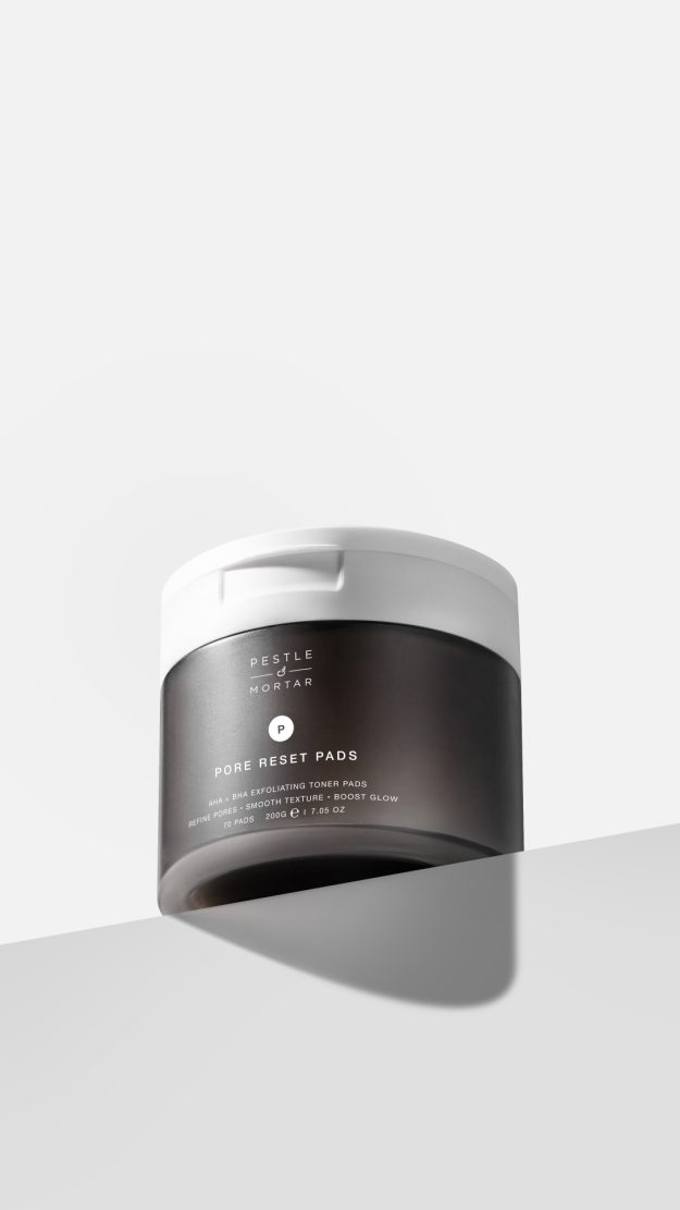 Pore-Reset-Pads_Hero_Grey_1080x1920